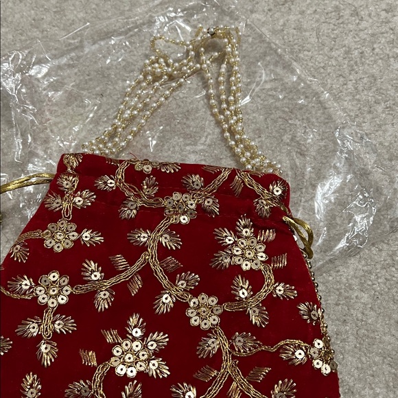 Red Embroidered Velvet Drawstring Bag - Picture 6 of 7